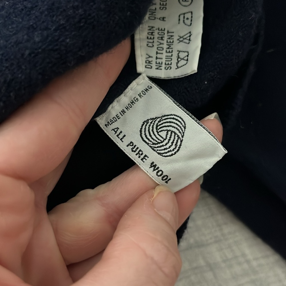 100% Wool Navy Cardigan - Picture 4 of 8